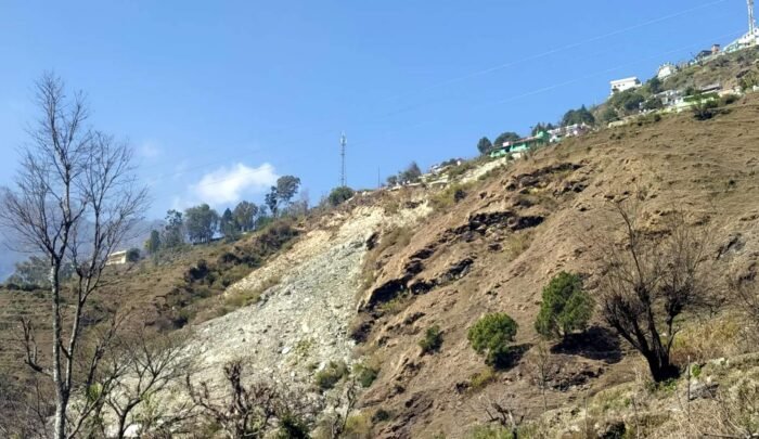 सीएम की घोषणा के बाद भी भूस्खलन सुधारीकरण नहीं हुआ शुरू