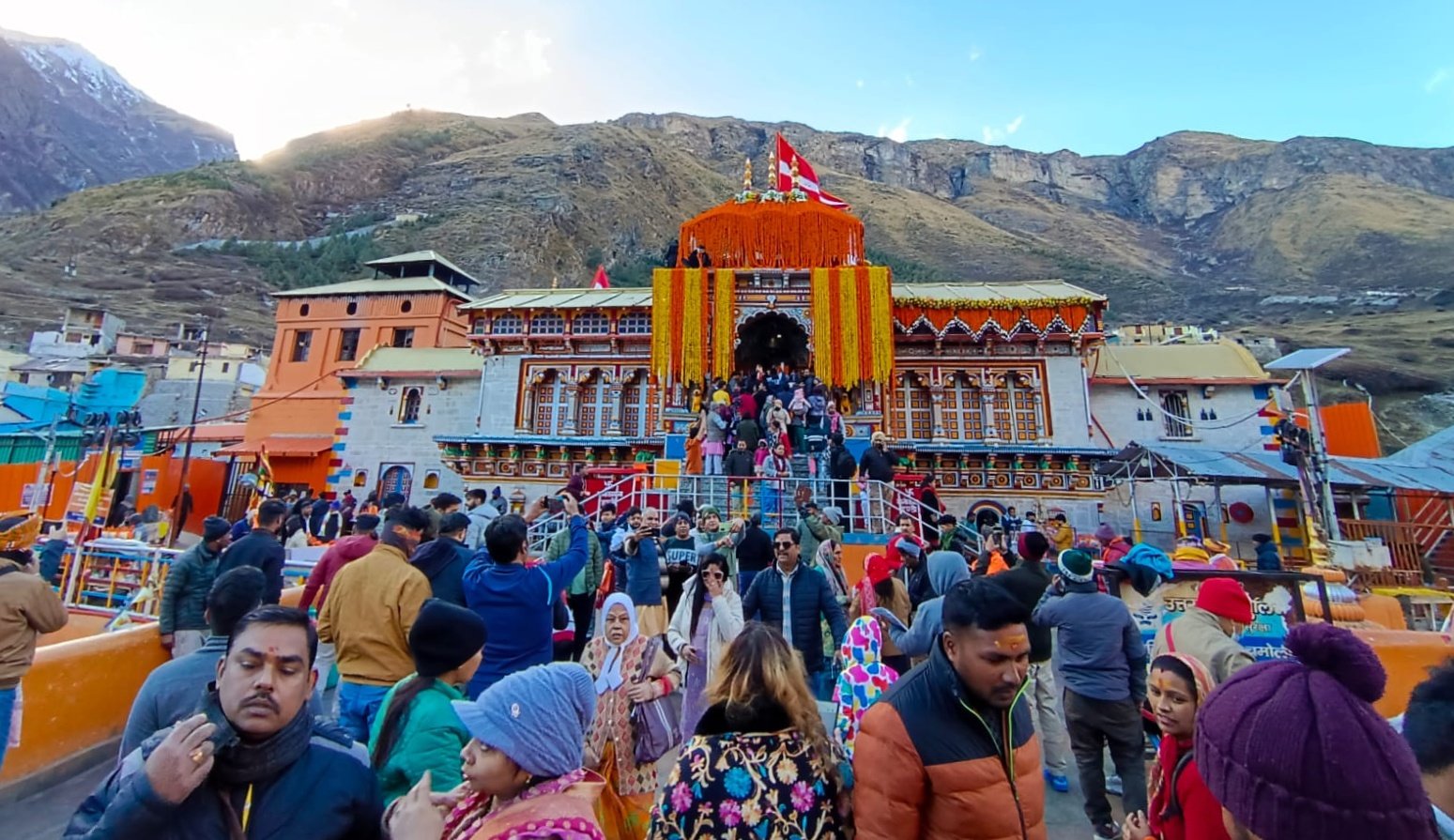 श्री बदरीनाथ धाम में पंच पूजा के‌ चौथे दिन माता लक्ष्मी मंदिर में लगाया गया कढ़ाई भो